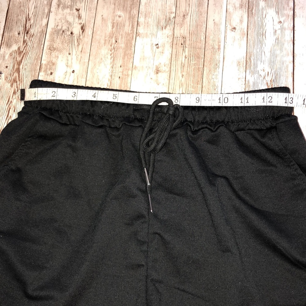 3 pair knit shorts, slash pkts, elastic waist w/ drawstring, NWOT -junior sz M - Picture 11 of 11